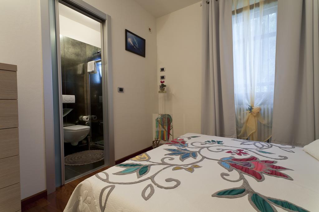 פינאלה ליגורה Villa Degli Ulivi B&B חדר תמונה
